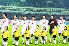 中国站F1大赛车｜ 法拉利车队里程碑一战 汉密尔顿首夺冲刺赛冠军